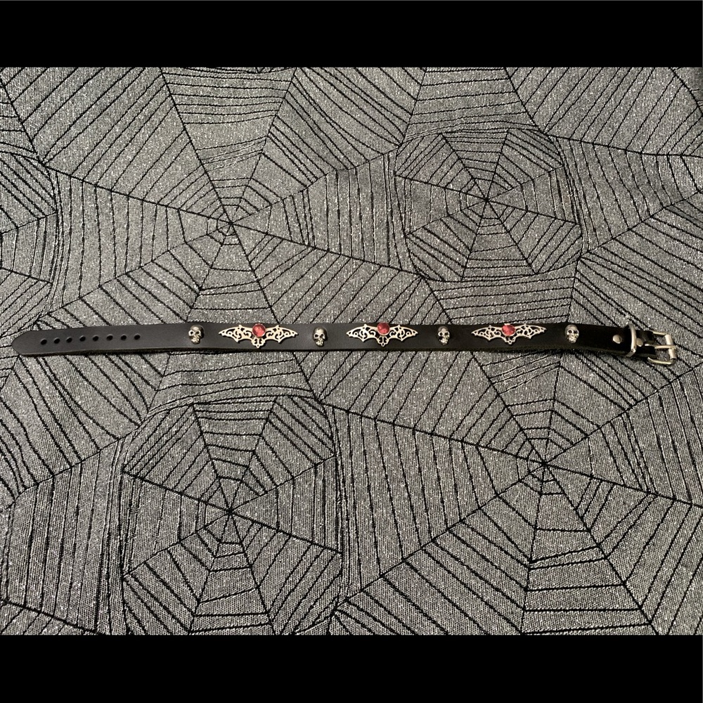 Silver Filigree Bat Choker Collar